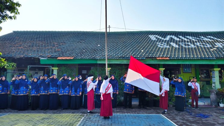 Peringatan Hari Lahir Pancasila di MIN 1 Sidoarjo: Bersatu dalam Keberagaman, Wujudkan Madrasah Aman Tanpa Perundungan