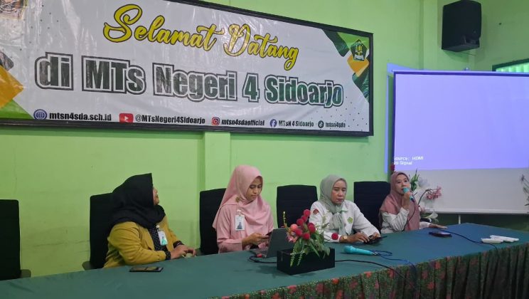 Wujudkan Madrasah Digital dan Edukasi Finansial, MTsN 4 Sidoarjo Sukses Gelar Sosialisasi Bersama BSI dan Aplikasi SMART
