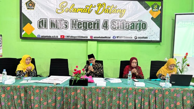Cetak Generasi Qur’ani, Guru MTsN 4 Sidoarjo Perdalam Metode At-Tartil Bersama Ketua BMQ Attartil  Jawa Timur