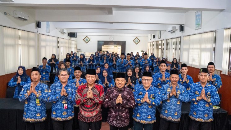 Sinergi Digital: Kabid Pendma Kanwil Jatim dan Kankemenag Sidoarjo Dorong MTsN 1 Sidoarjo Jadi Pionir AI
