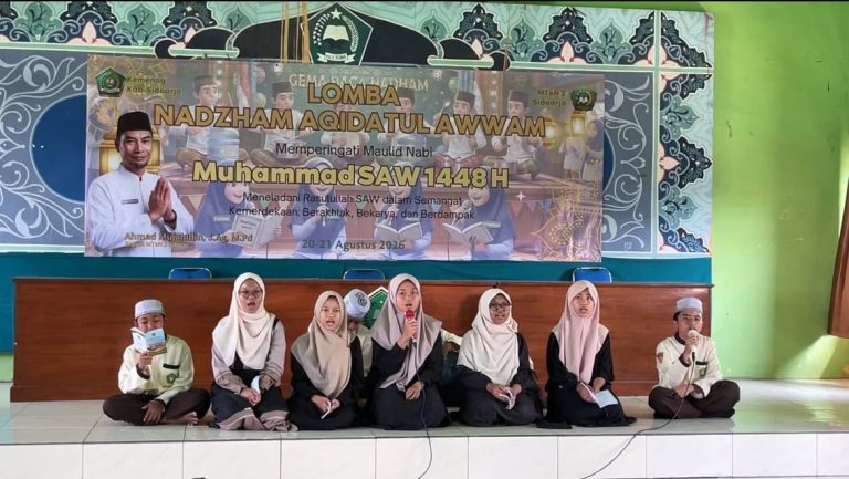 Nadhom Menuju Akhlak: Maulid Nabi MTsN 2 Sidoarjo Jadi Puncak Penguatan Akidah Generasi Muda
