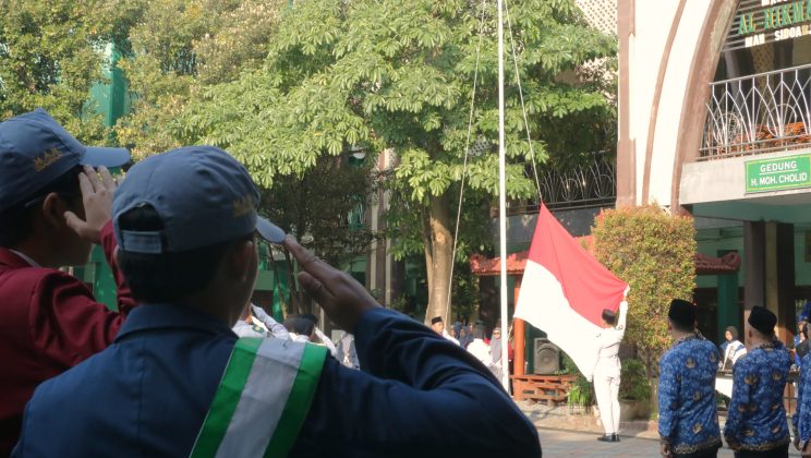 Upacara Peringatan Hari Ulang Tahun ke-81 Republik Indonesia di MAN Sidoarjo