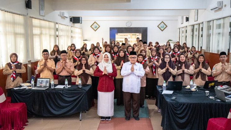 Potret Tranformasi Pembelajaran Guru MTsN 1 Sidoarjo: Kembangkan Kurikulum Berbasis Cinta Lewat Integrasi Artificial Intelligence (AI)