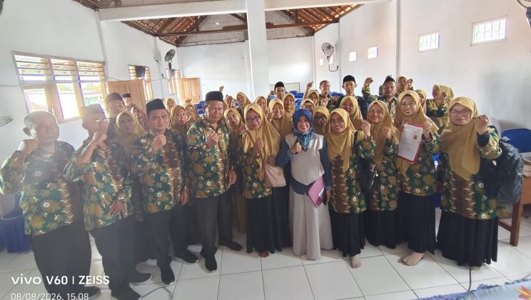 Pengawas Madrasah Perkuat Profesionalisme Guru melalui PKB Guru Sertifikasi se-Kecamatan Tulangan