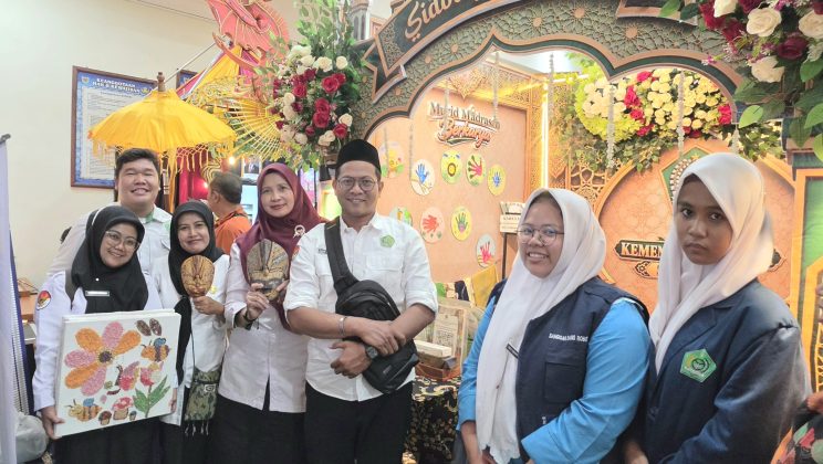 Karya Inovatif Masanida Pikat Kakanwil Kemenag Jatim di Ajang EXPO Madrasah Jawa Timur 2026