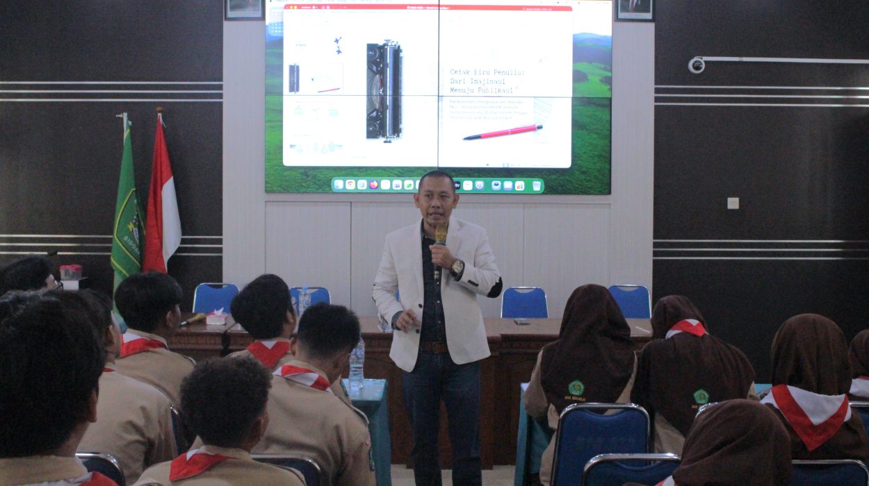 Workshop Penulisan Karya Sastra di MAN Sidoarjo