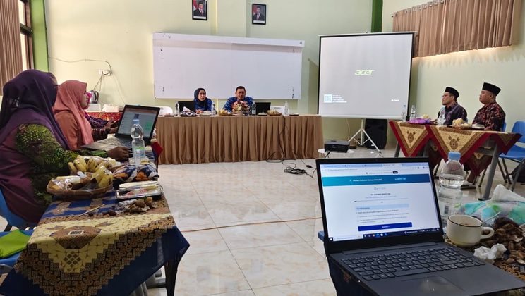 Pertemuan Rutin KKM MTs 4 Sidoarjo: Bahas Hasil Studi Tiru, Percontohan Magis, hingga Persiapan Porseni