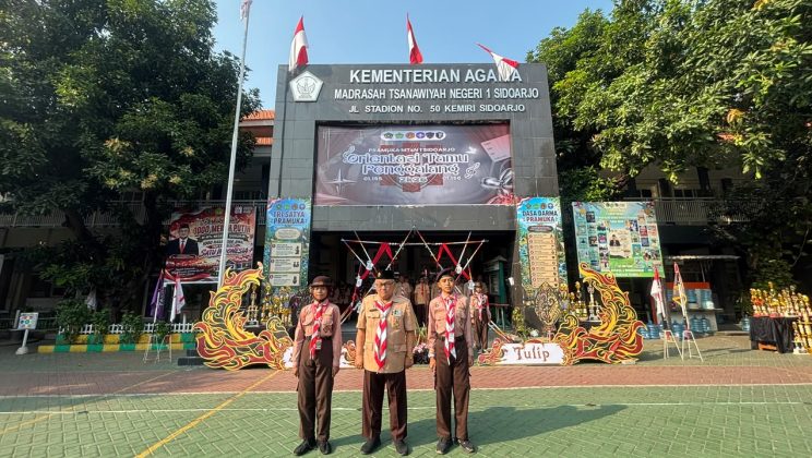 Semarak Orientasi Tamu Penggalang MTs Negeri 1 Sidoarjo, Peserta Ikuti Pentas Seni dan Api Unggun