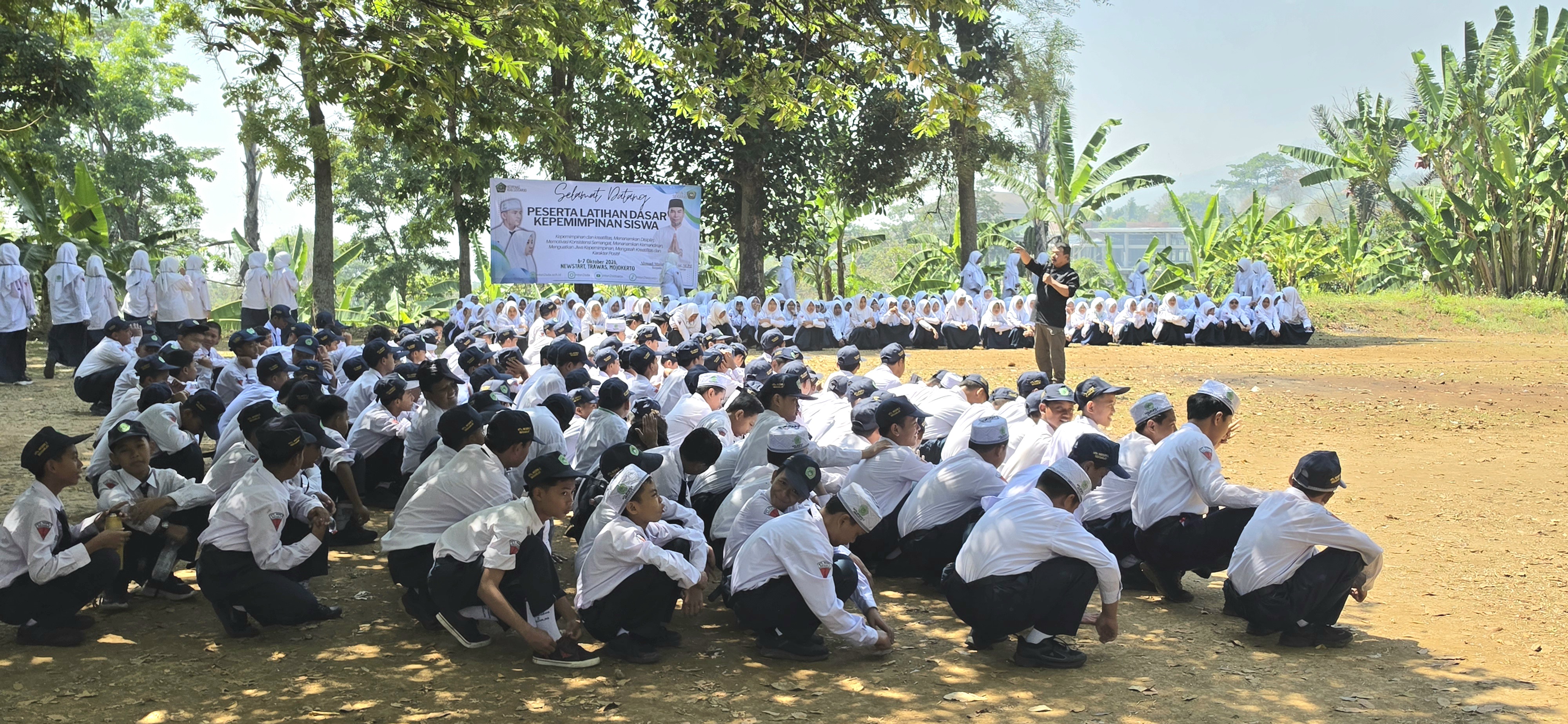 Bentuk Karakter dan Jiwa Kepemimpinan Siswa, MTsN 2 Sidoarjo Sukses Gelar LDKS di Trawas