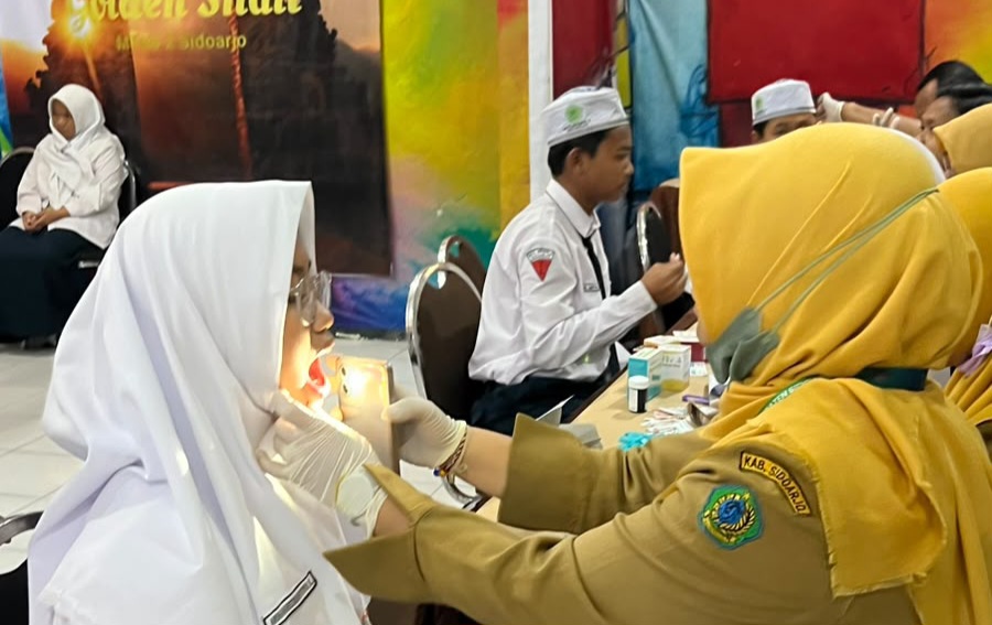 Peduli Sehat Jiwa Raga, MTsN 2 Sidoarjo dan Puskesmas Krian Gelar CKG, P3LP, dan Sosialisasi Bahaya NAPZA