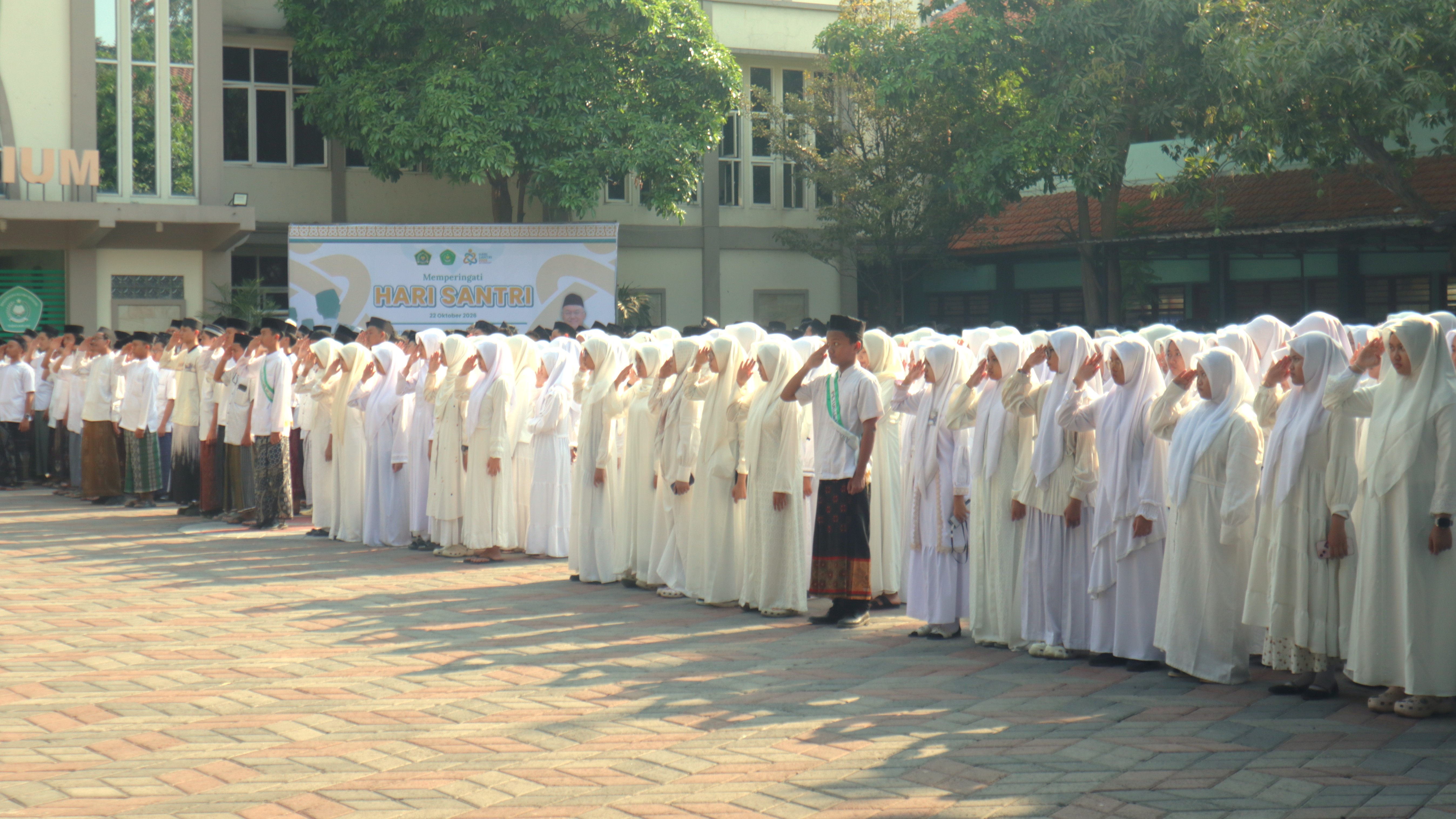 Upacara Hari Santri 2026 di MAN Sidoarjo