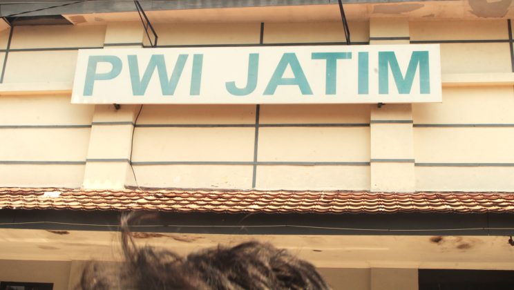 Kunjungan Jurnalistik El-MANZIL MAN Sidoarjo ke Kantor PWI Jawa Timur
